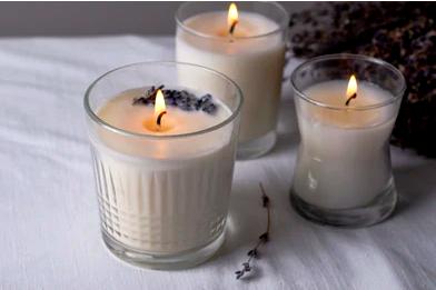### Важность аромата в изготовлении свечей